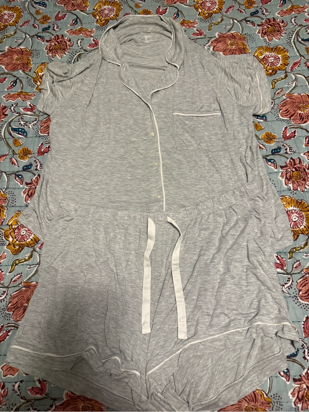 Stars Above Women’s  Light Gray Short Sleeve Pajama Size 1X